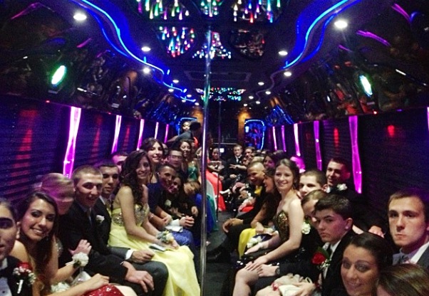 Benefits of Exclusively Designed Prom Party Bus Rental